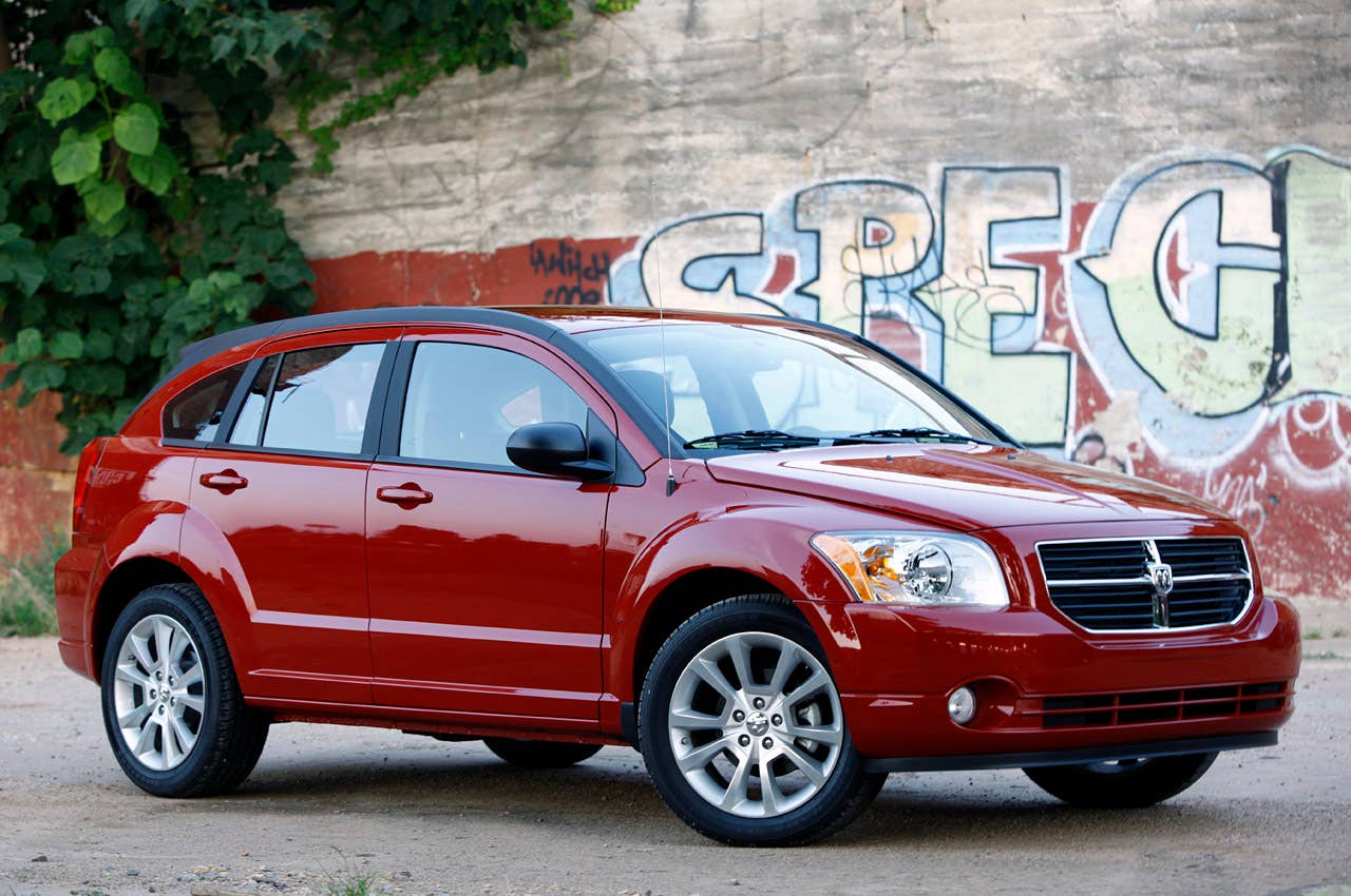 2011 Dodge Caliber Heat front 3/4 view