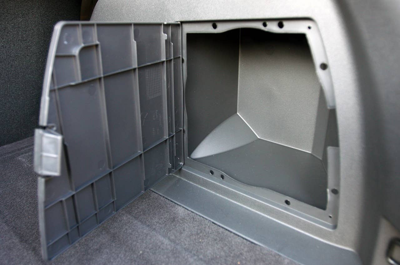 2011 Dodge Caliber Heat rear cargo area