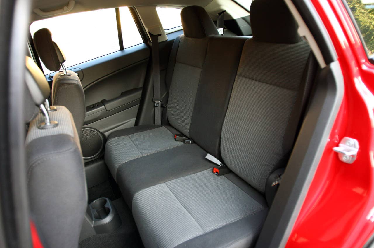 2011 Dodge Caliber Heat rear seats