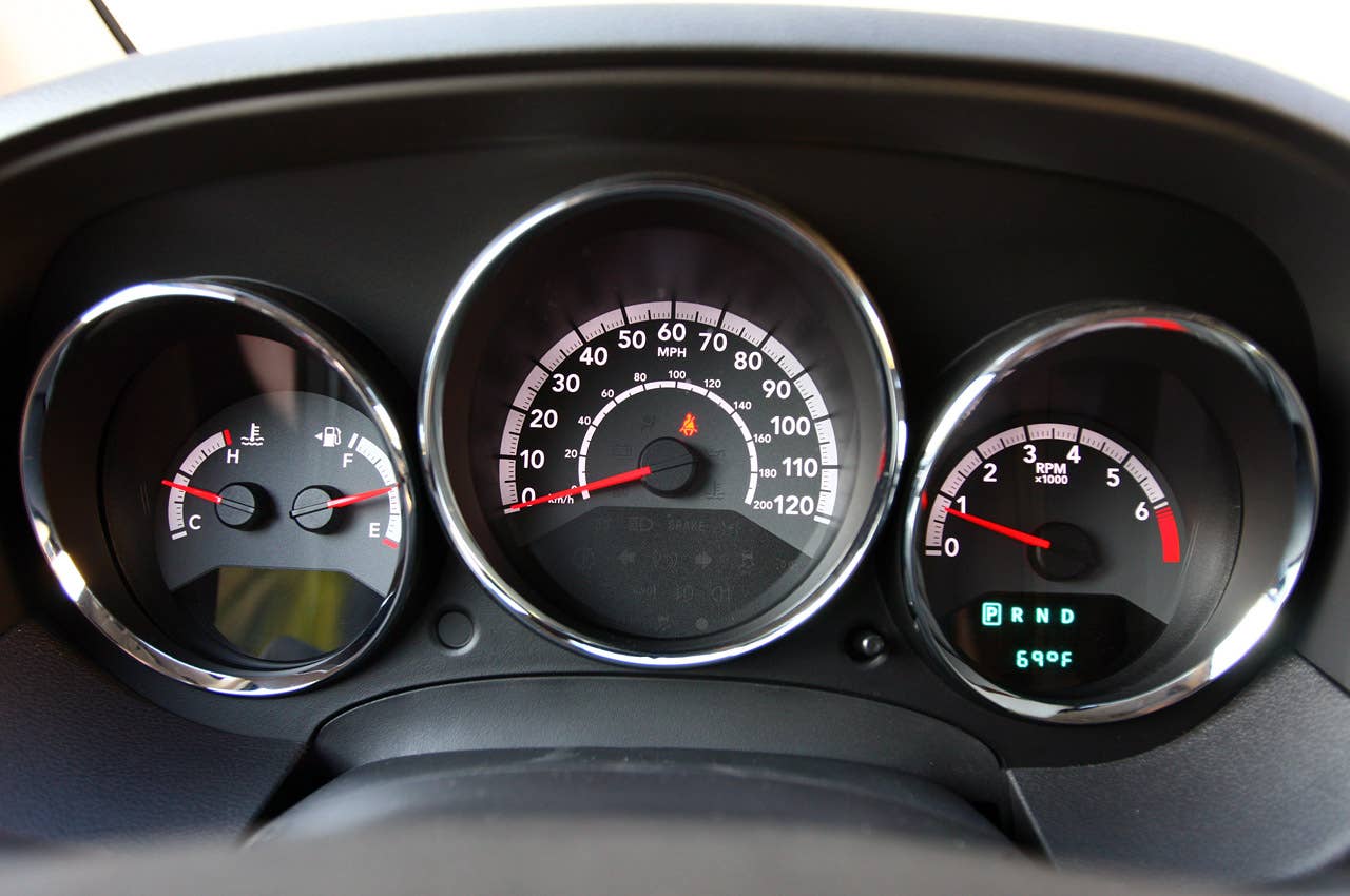 2011 Dodge Caliber Heat gauges