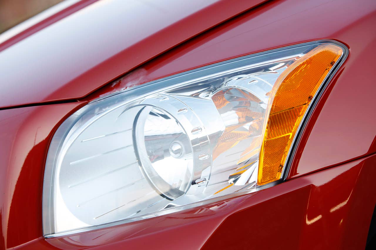 2011 Dodge Caliber Heat headlight
