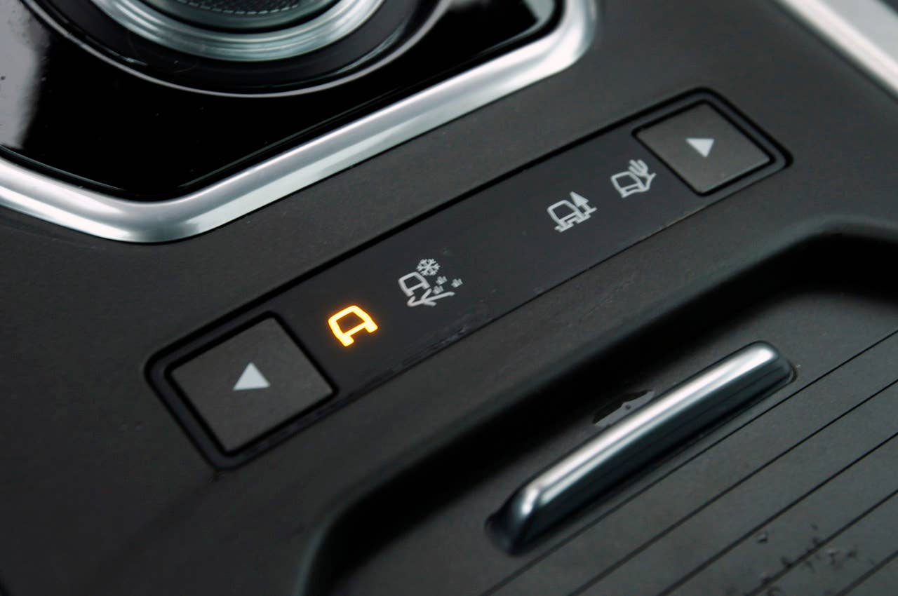 2012 Land Rover Range Rover Evoque Coupe drive modes