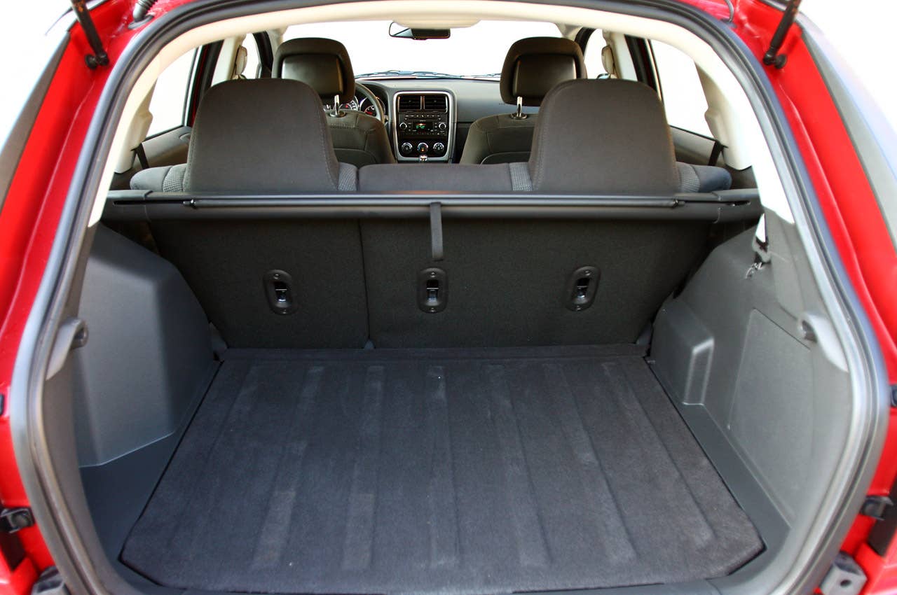 2011 Dodge Caliber Heat rear cargo area