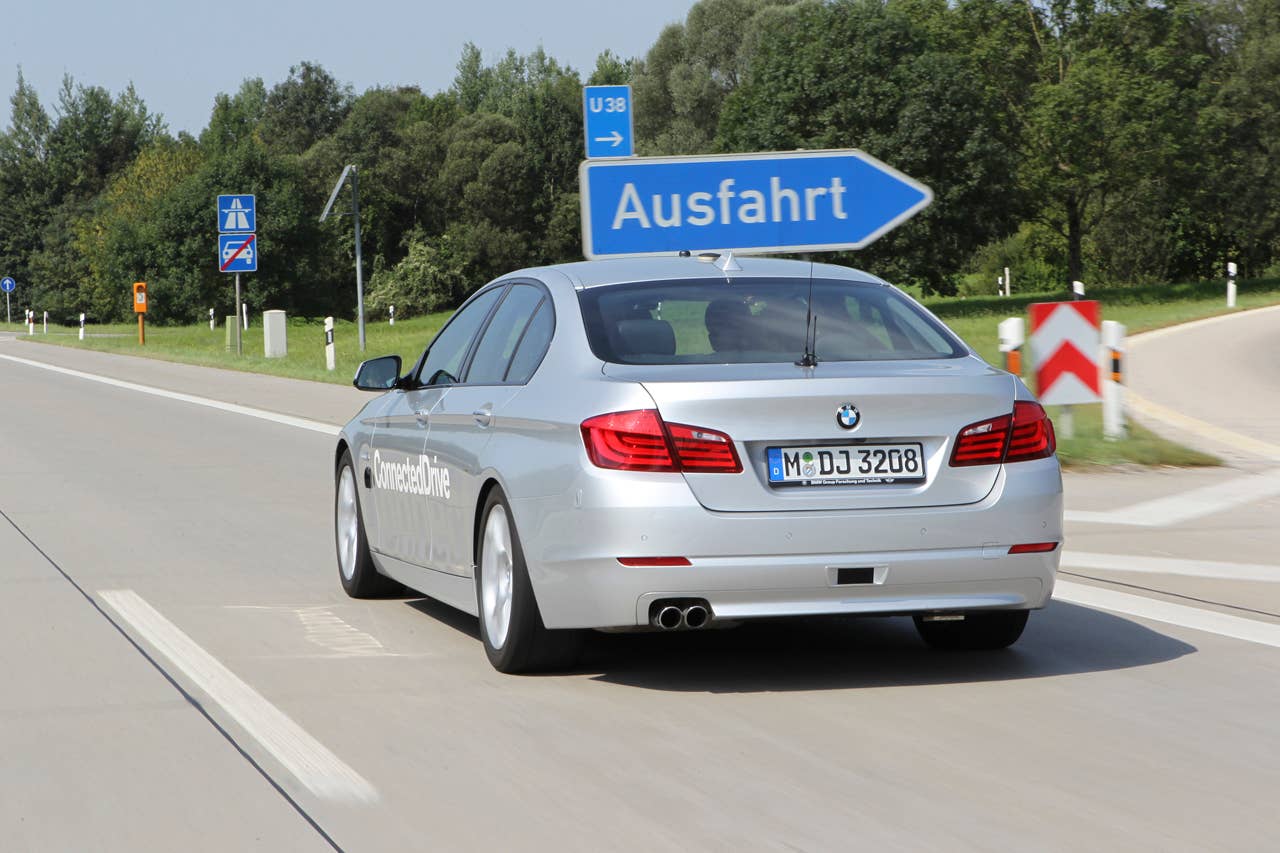 Research project Highly automated driving on highways (08/2011)