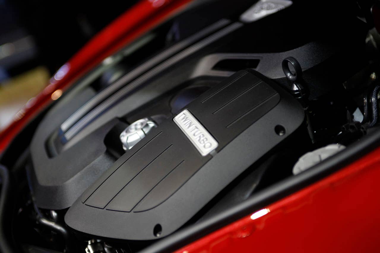 2012 Bentley Continental GT V8 engine