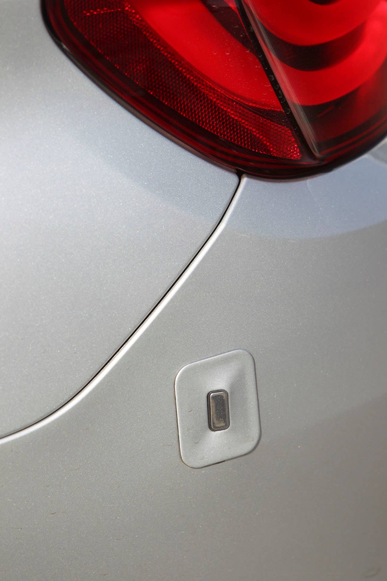 Research project Highly automated driving on highways - ultrasonic sensor (08/2011)