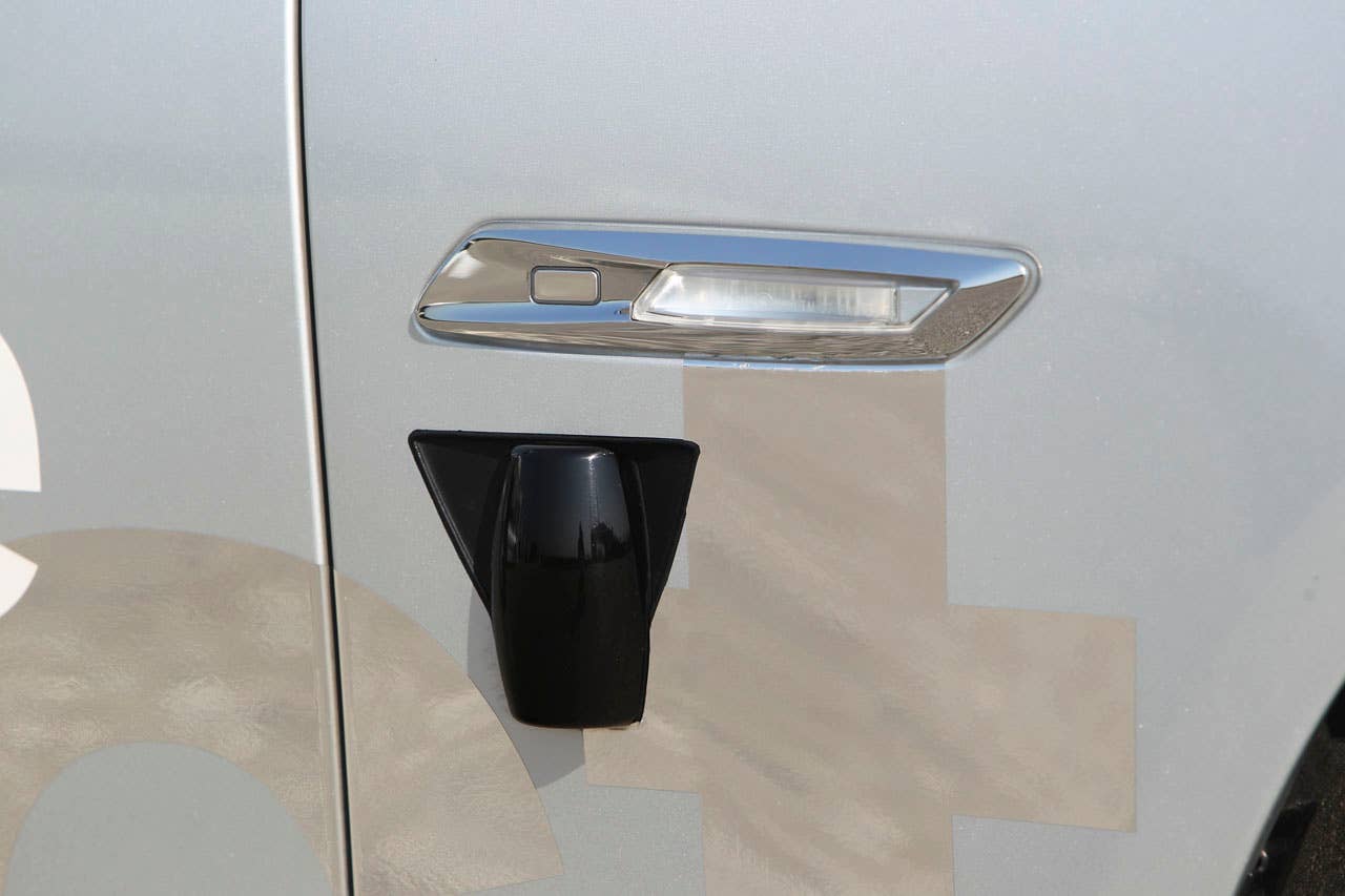 Research project Highly automated driving on highways - laser scanner on the vehicle's side (08/2011)