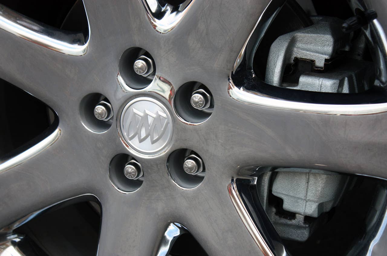 2013 Buick Encore wheel detail