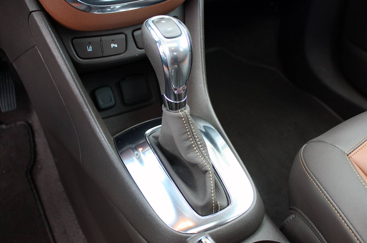 2013 Buick Encore shifter