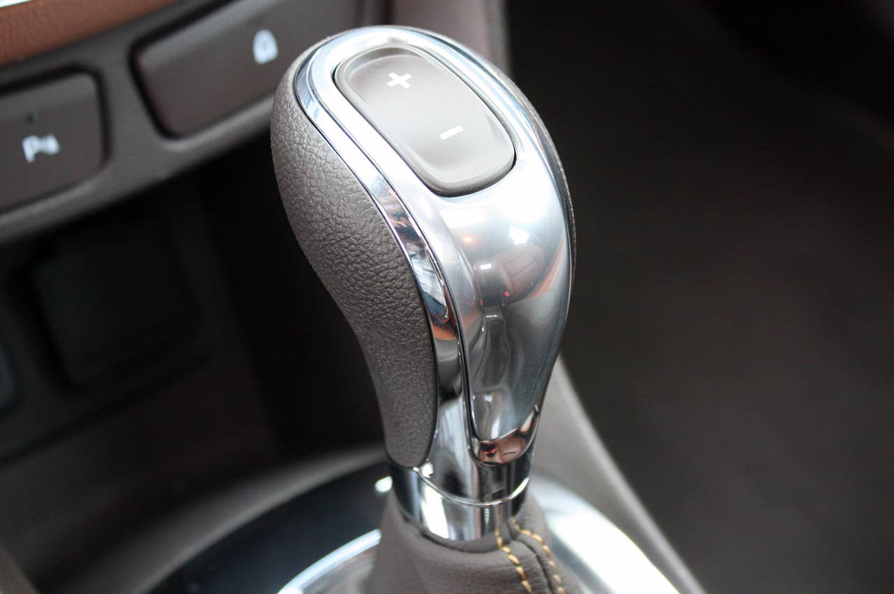 2013 Buick Encore shifter