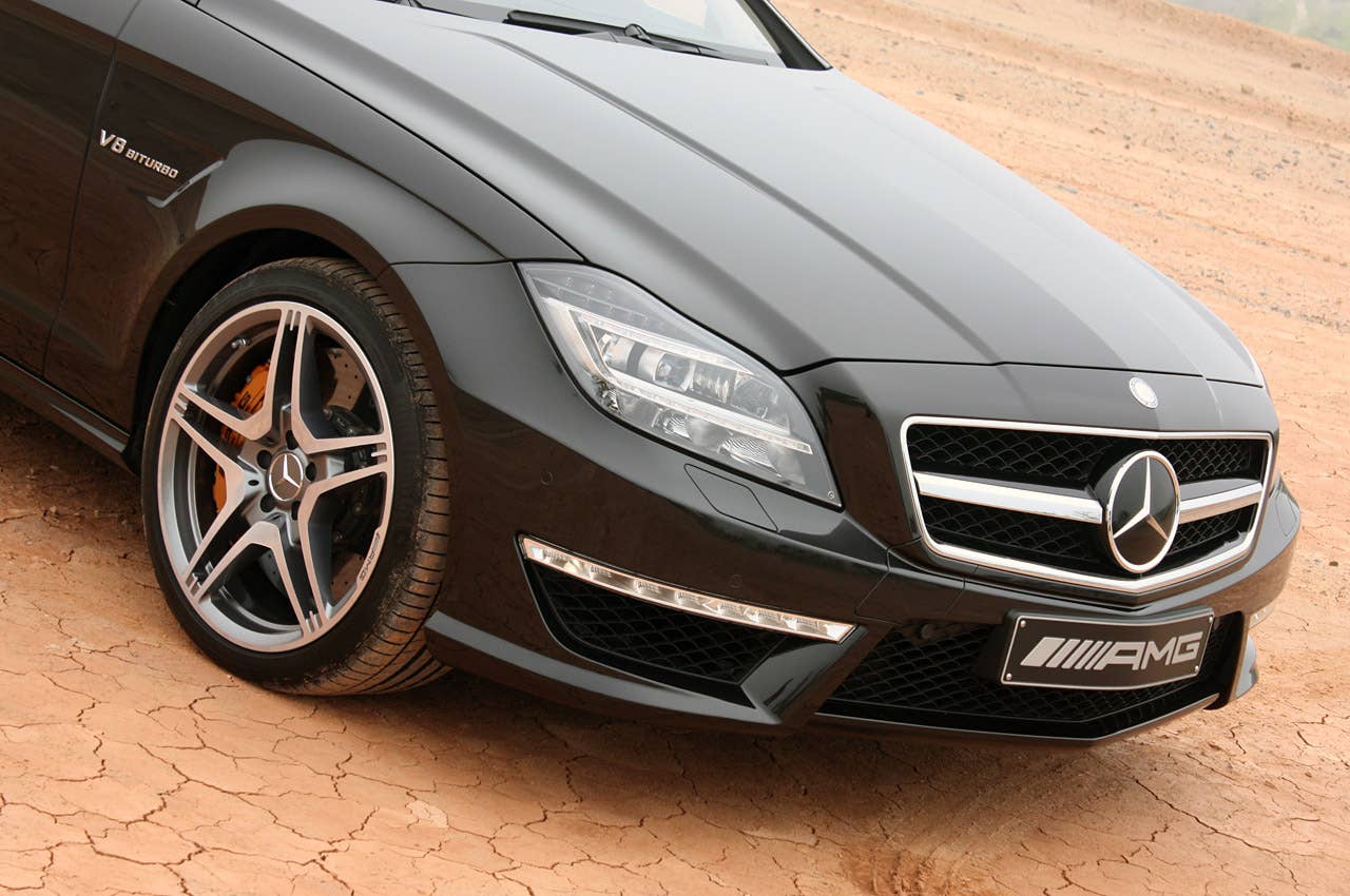 2012 Mercedes-Benz CLS63 AMG front detail