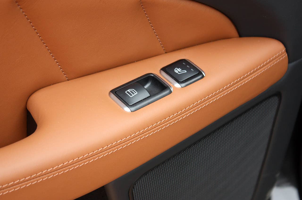 2012 Mercedes-Benz CLS63 AMG door controls