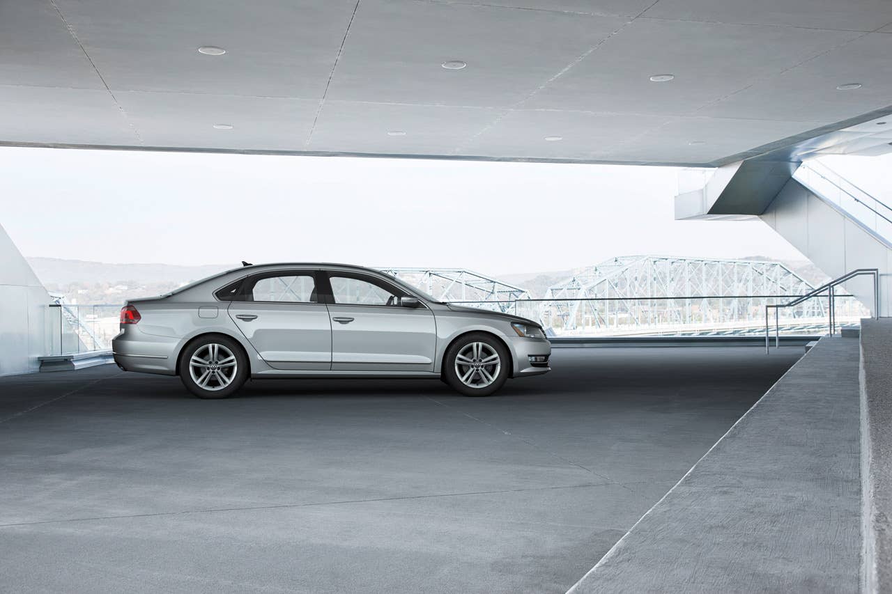 2012 Volkswagen Passat profile