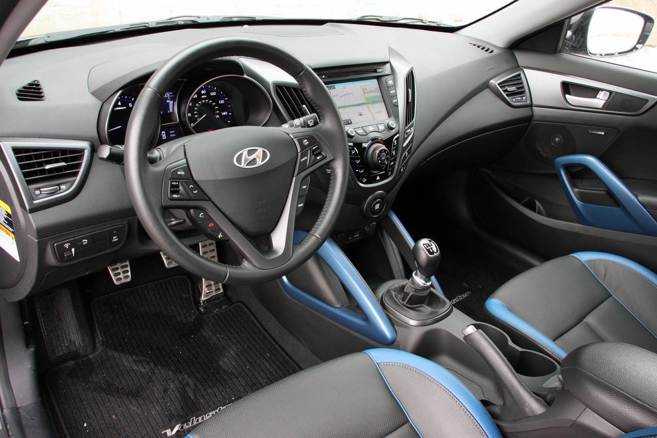 Long-Term 2013 Hyundai Veloster Turbo front cabin