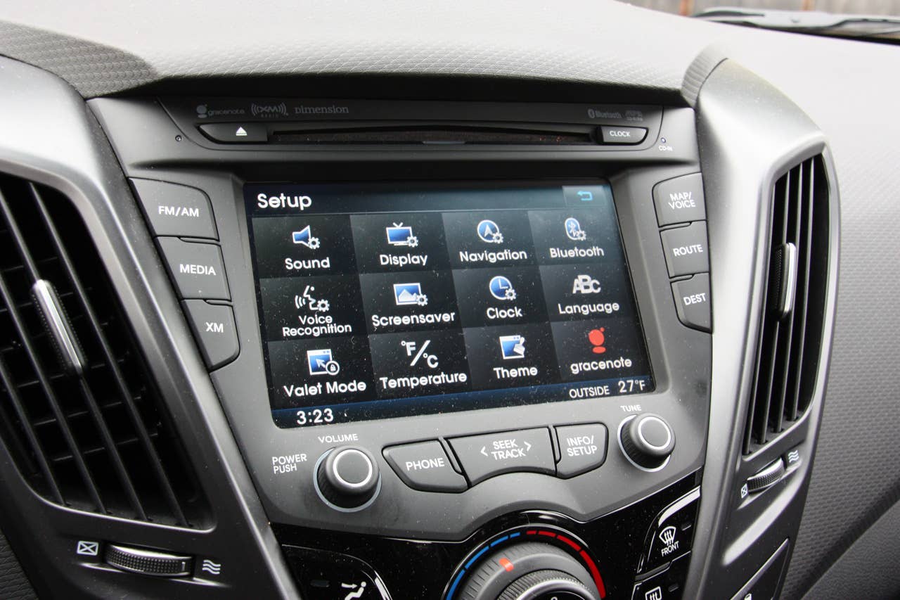 Long-Term 2013 Hyundai Veloster Turbo touchscreen interface