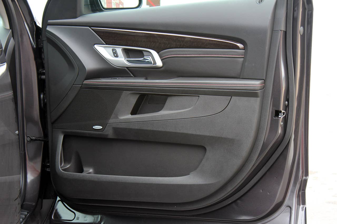 2013 GMC Terrain Denali door