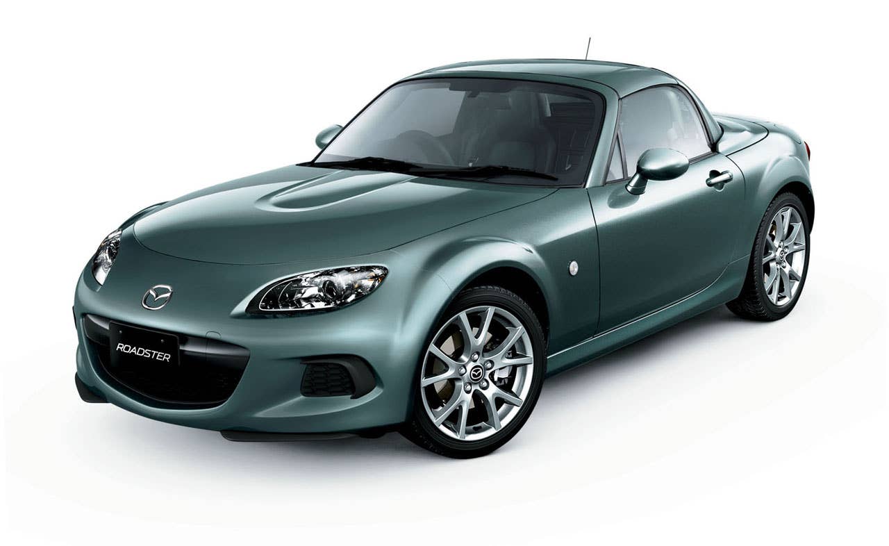 2013 Mazda MX-5 Miata retractable hard top