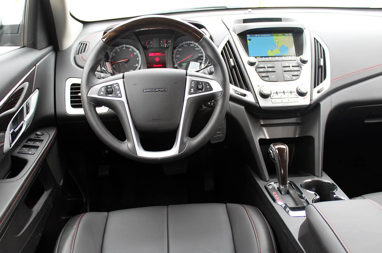 2013 GMC Terrain Denali interior
