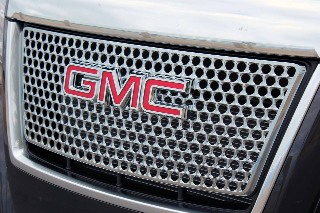 2013 GMC Terrain Denali grille