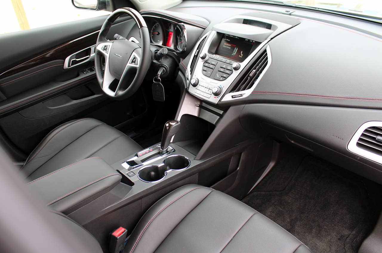 2013 GMC Terrain Denali interior