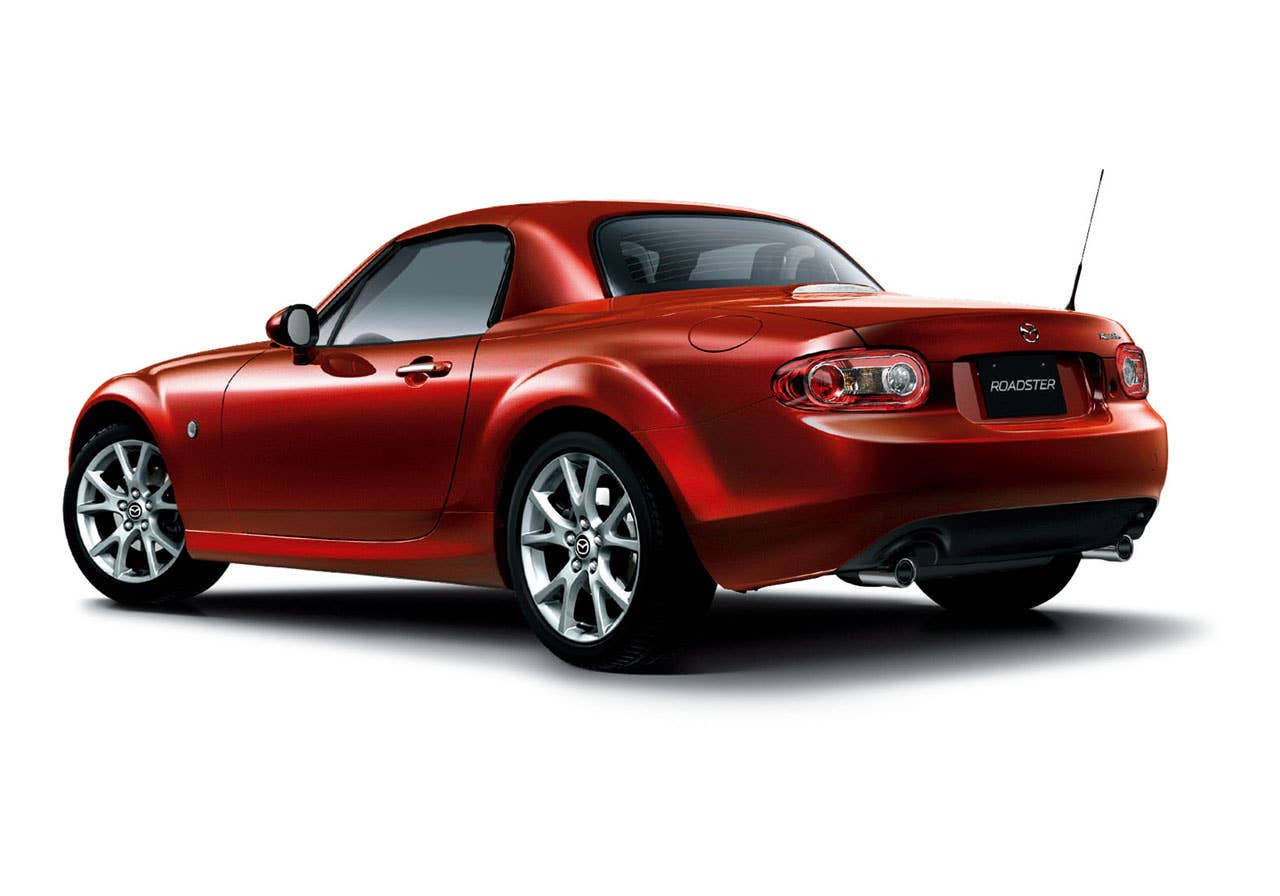2013 Mazda MX-5 Miata rear 3/4