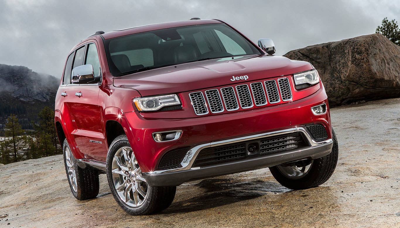 Sticker Price: $38,395 Invoice Price: $36,764 Fuel Economy: 17 mpg City, 24 mpg Highway TheJeep Grand Cherokee's combination of luxurious refinement and off-road prowess makes it a shoo-in for the best midsize SUV pick on the Consumer Reports list. The publication likes the Grand Cherokee in its Limited trim level with the powerful 3.6-liter V6 engine. Research the Jeep Grand Cherokee Jeep Grand Cherokee Overview Jeep Grand Cherokee Photos & Video Jeep Grand Cherokee Local Dealer Price Quote