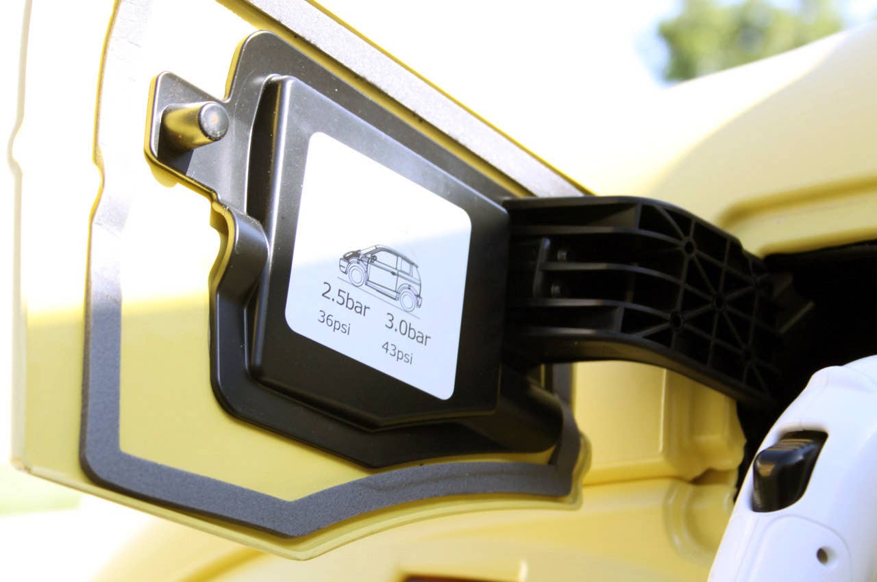 2011 Think City charging port
