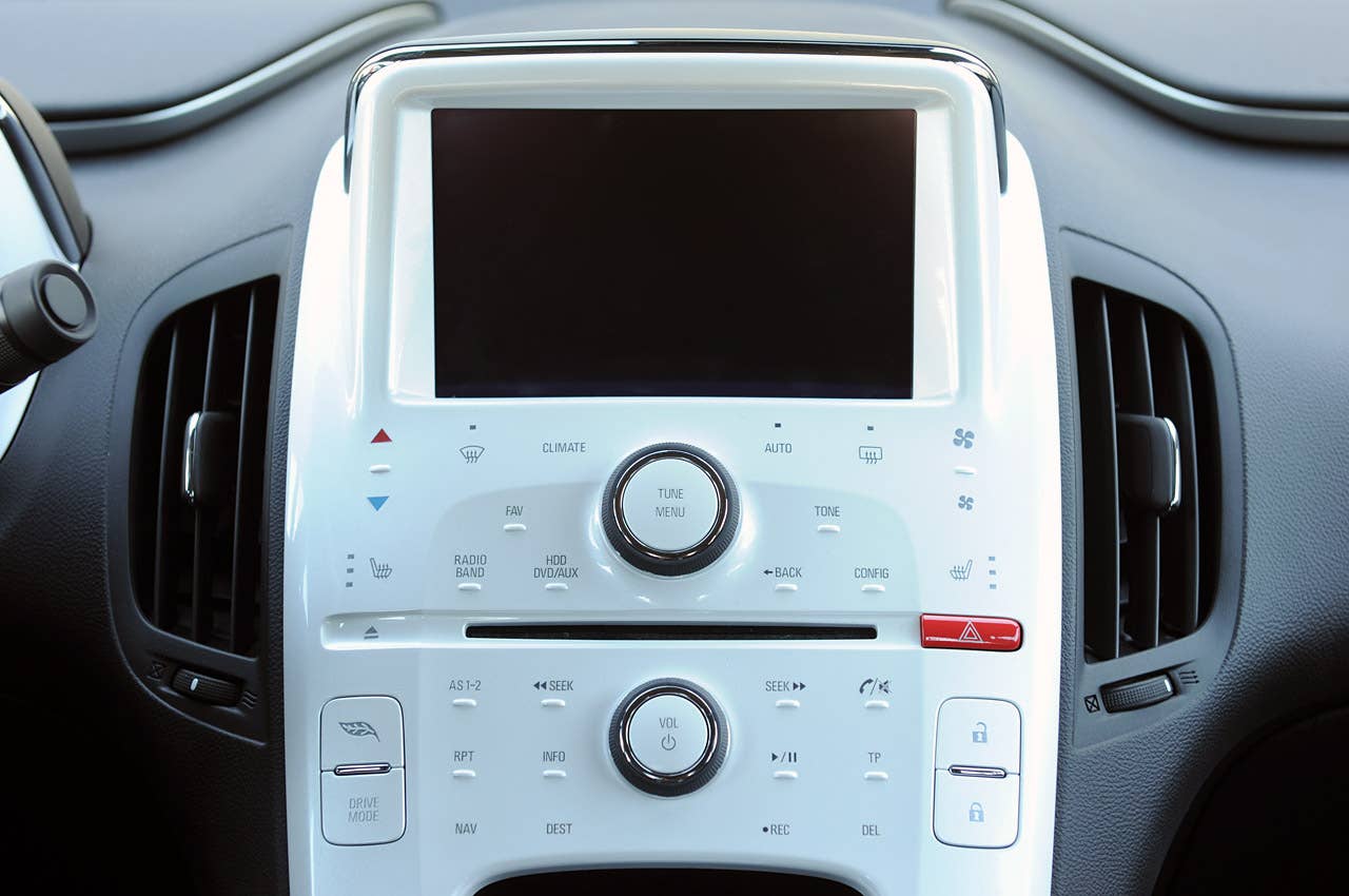 2011 Chevrolet Volt instrument panel
