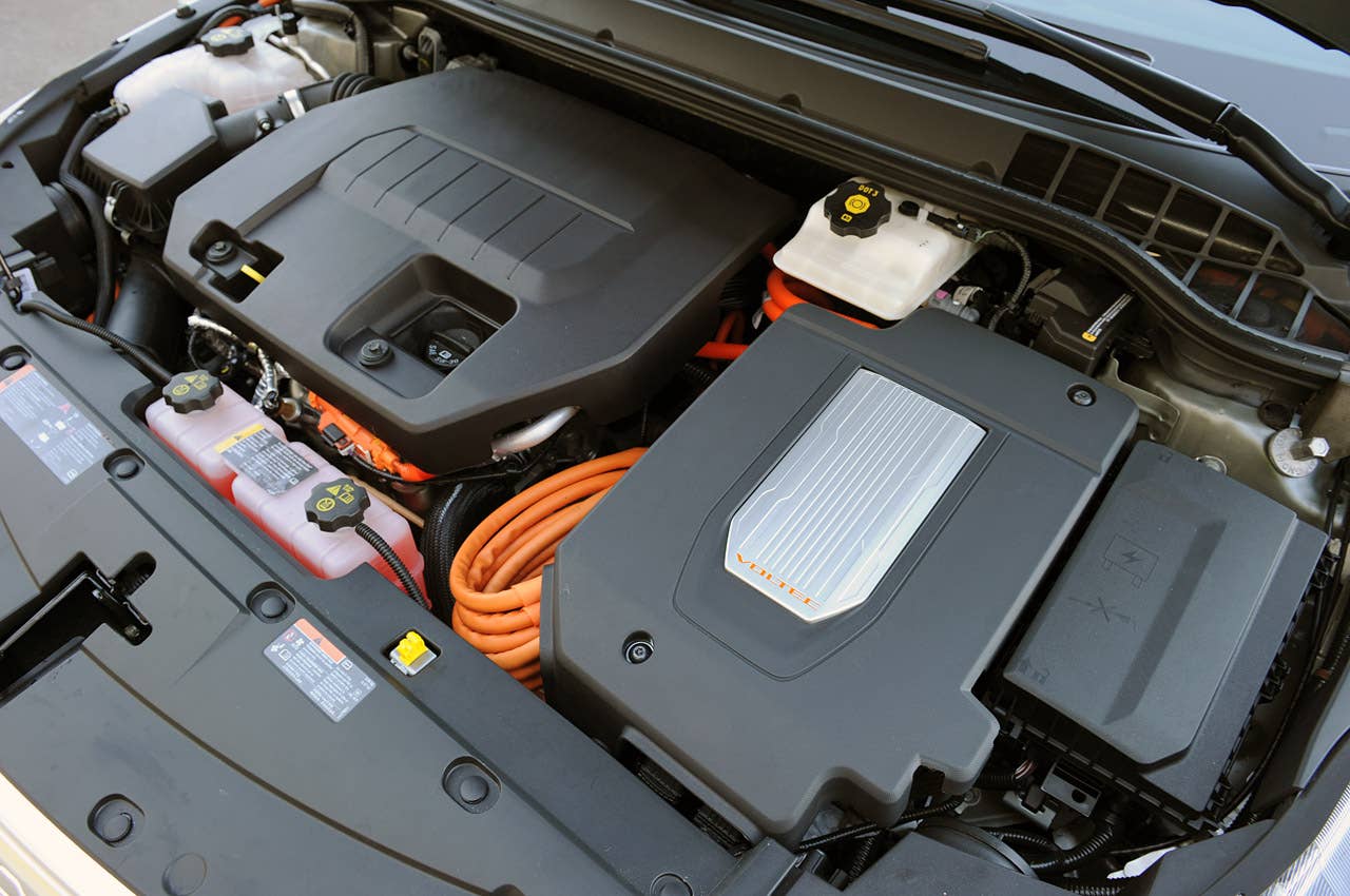 2011 Chevrolet Volt engine