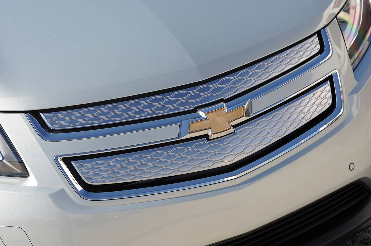 2011 Chevrolet Volt grille