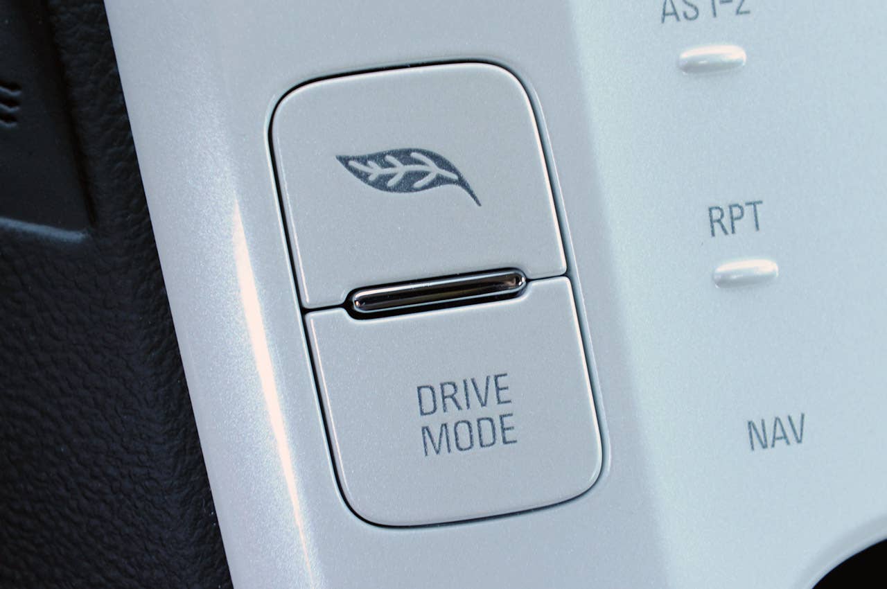 2011 Chevrolet Volt drive mode button
