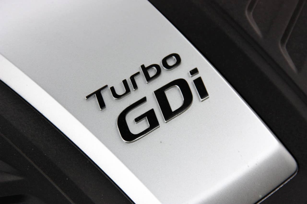 Long-Term 2013 Hyundai Veloster Turbo engine detail