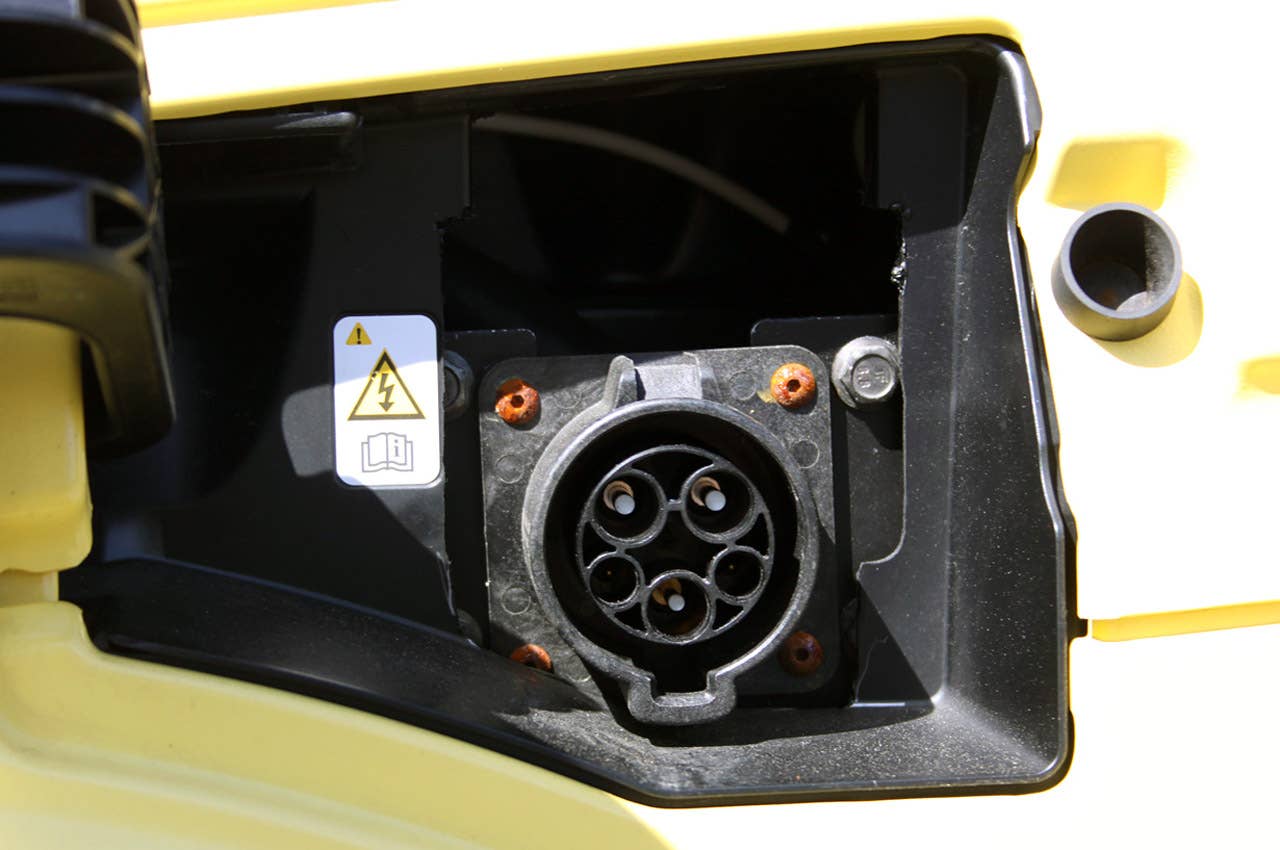 2011 Think City charging port