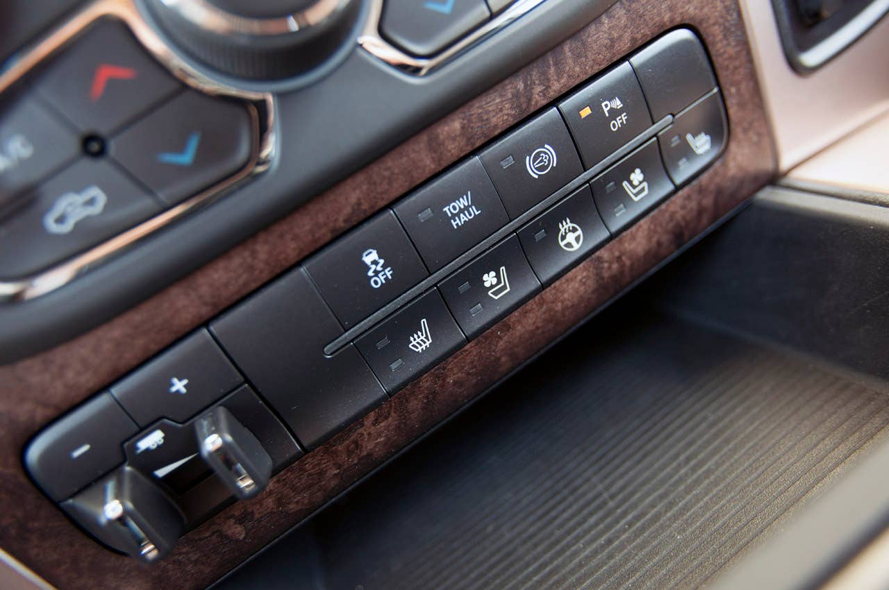 2013 Ram 3500 HD instrument panel