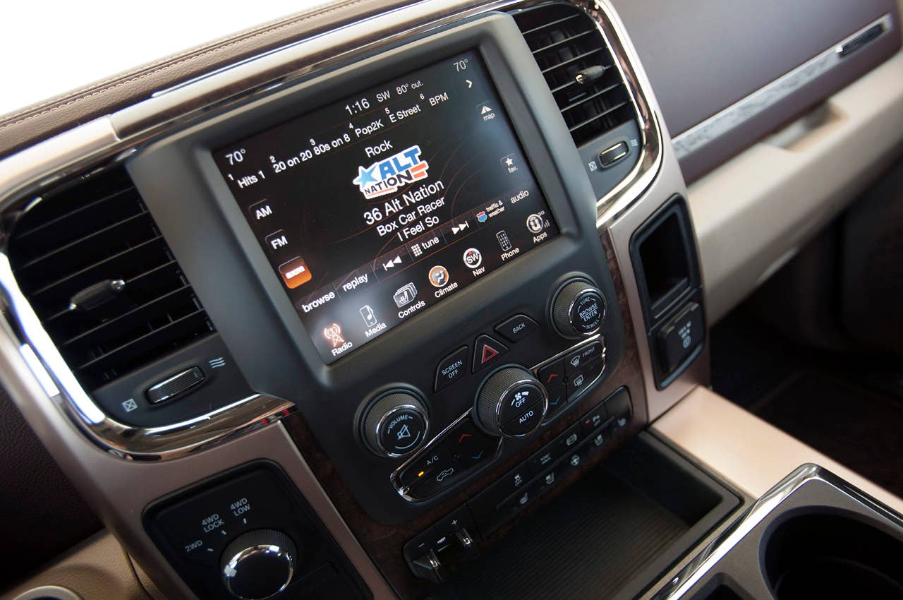 2013 Ram 3500 HD instrument panel