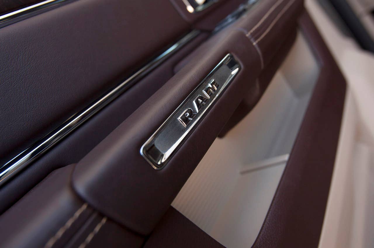 2013 Ram 3500 HD door detail