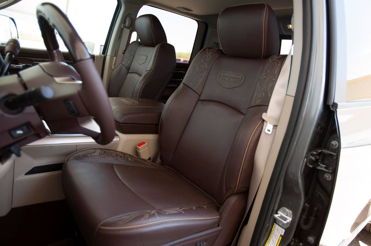 2013 Ram 3500 HD front seats