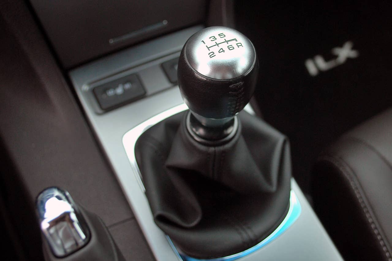 2013 Acura ILX shifter