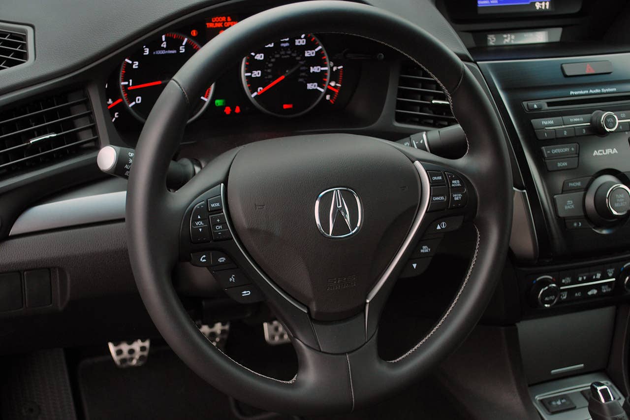 2013 Acura ILX steering wheel