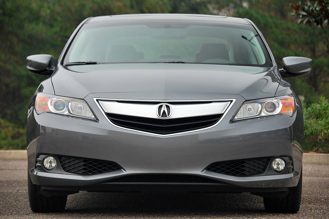 2013 Acura ILX front view