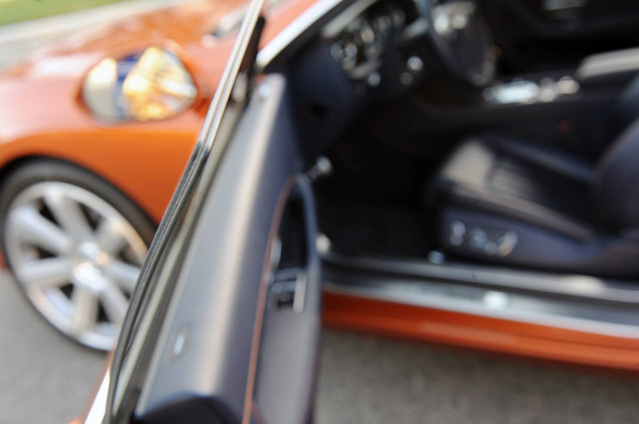 2011 Bentley Continental GT double pane window