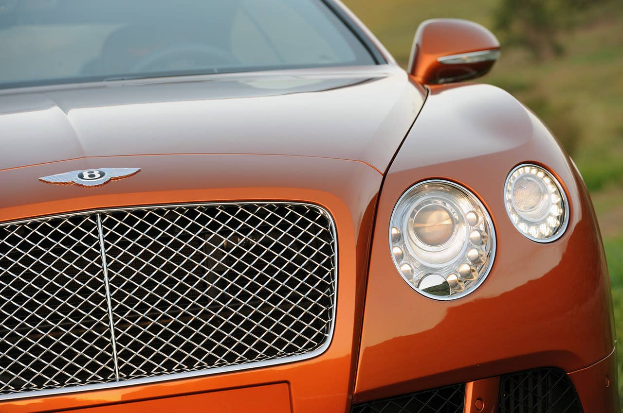 2011 Bentley Continental GT front detail