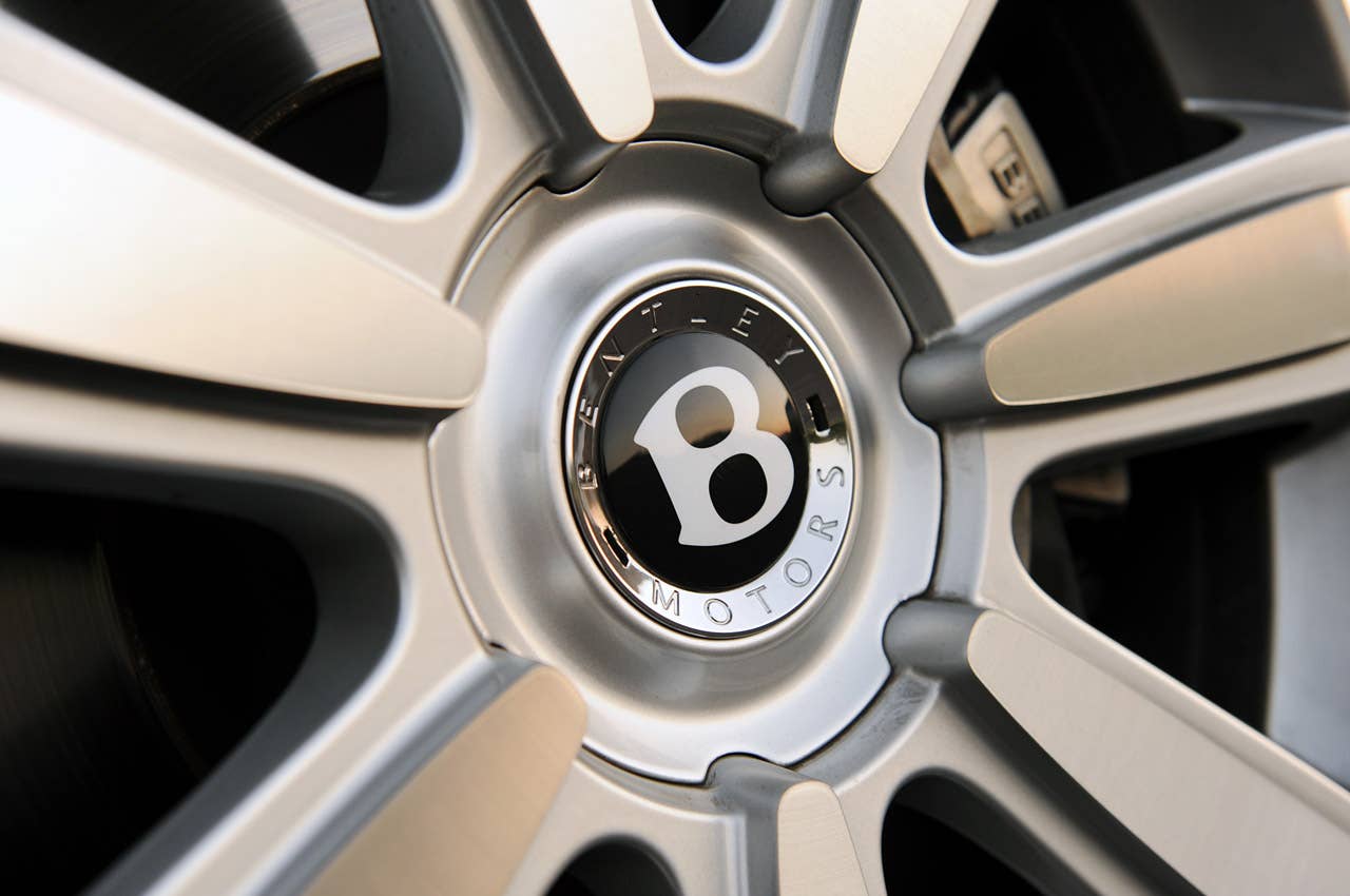 2011 Bentley Continental GT wheel detail