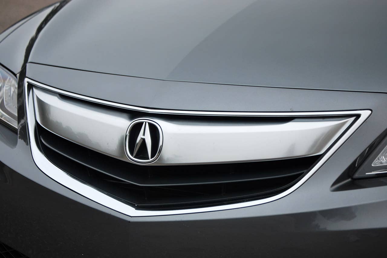2013 Acura ILX grille