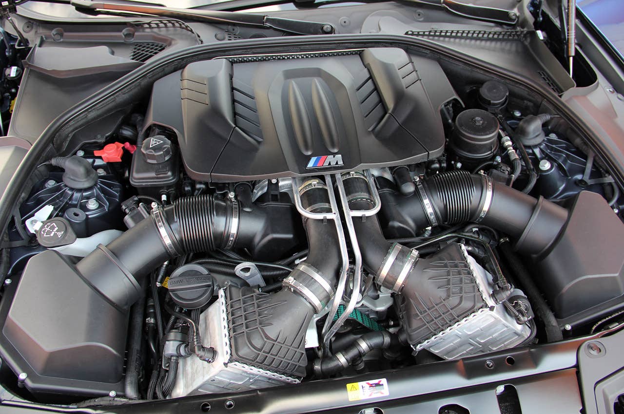 2012 BMW M5 engine
