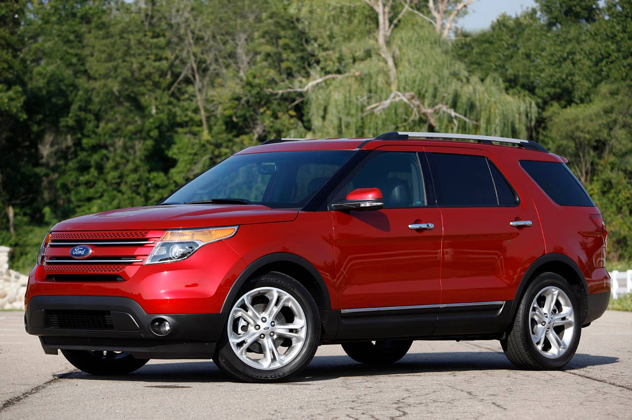 2012 Ford Explorer EcoBoost front 3/4 view