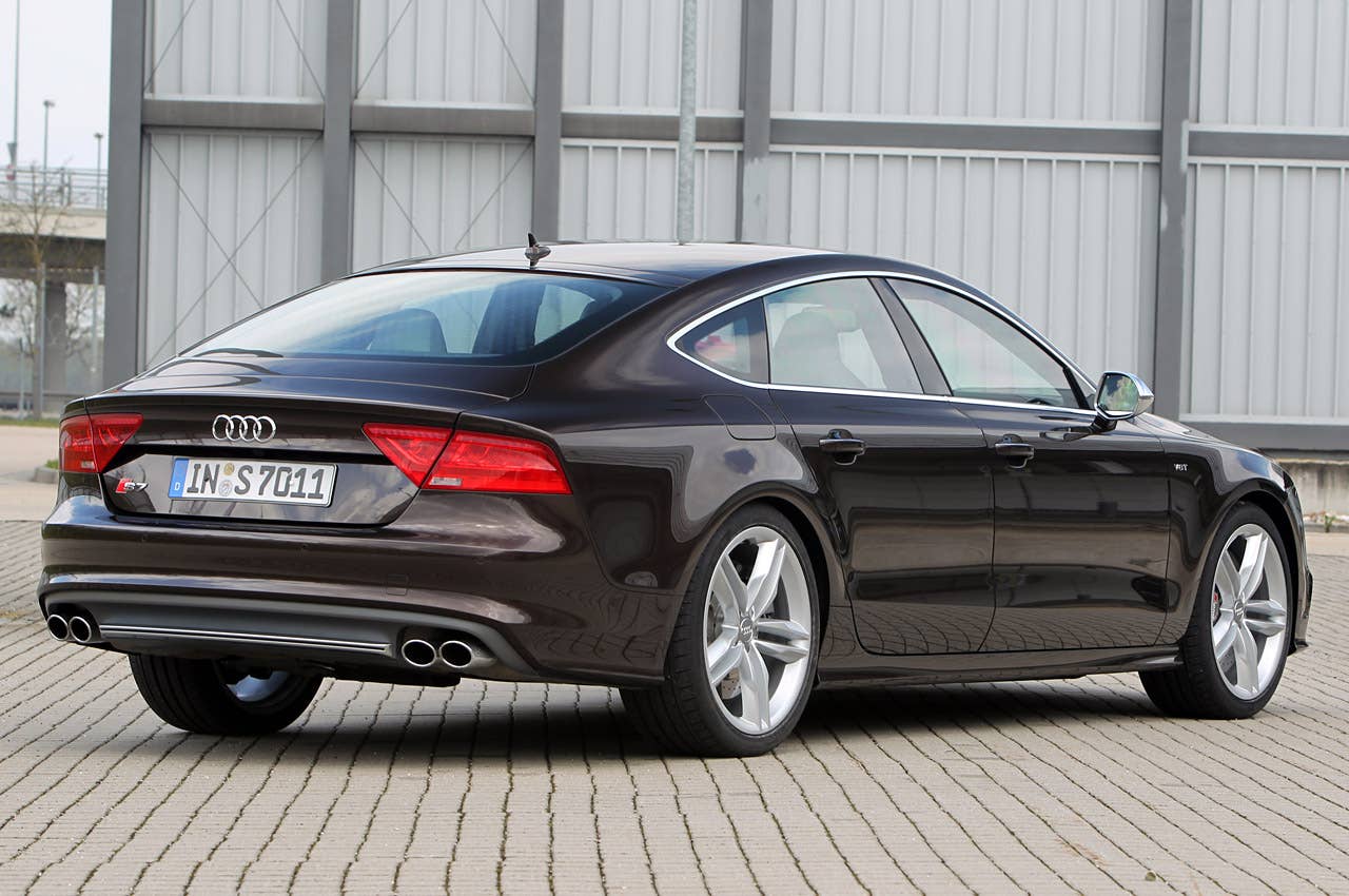 2013 Audi S7 rear 3/4 view
