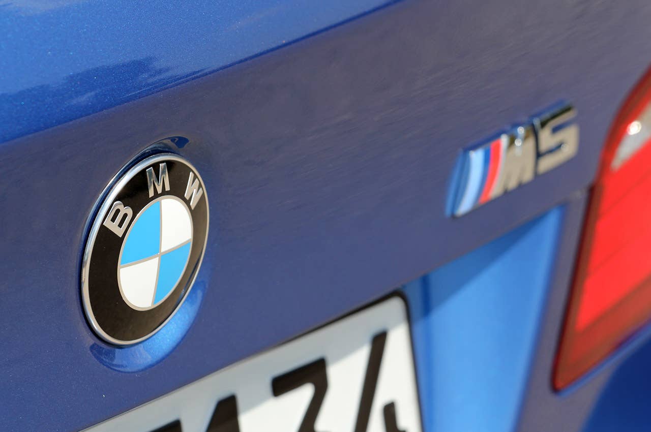 2012 BMW M5 logo