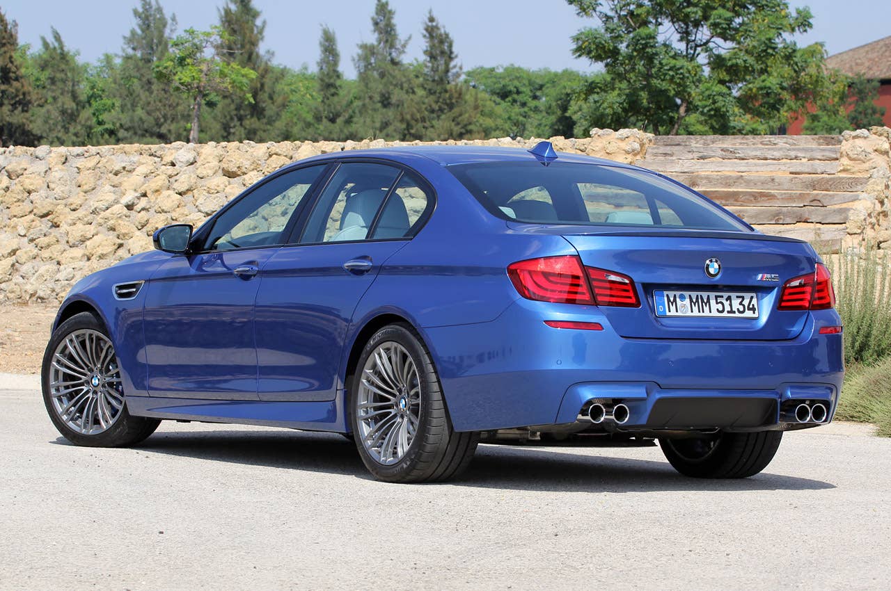 2012 BMW M5 rear 3/4 view