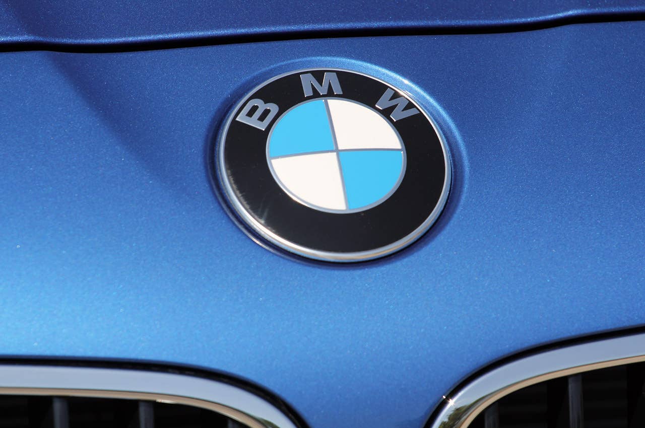 2012 BMW M5 logo
